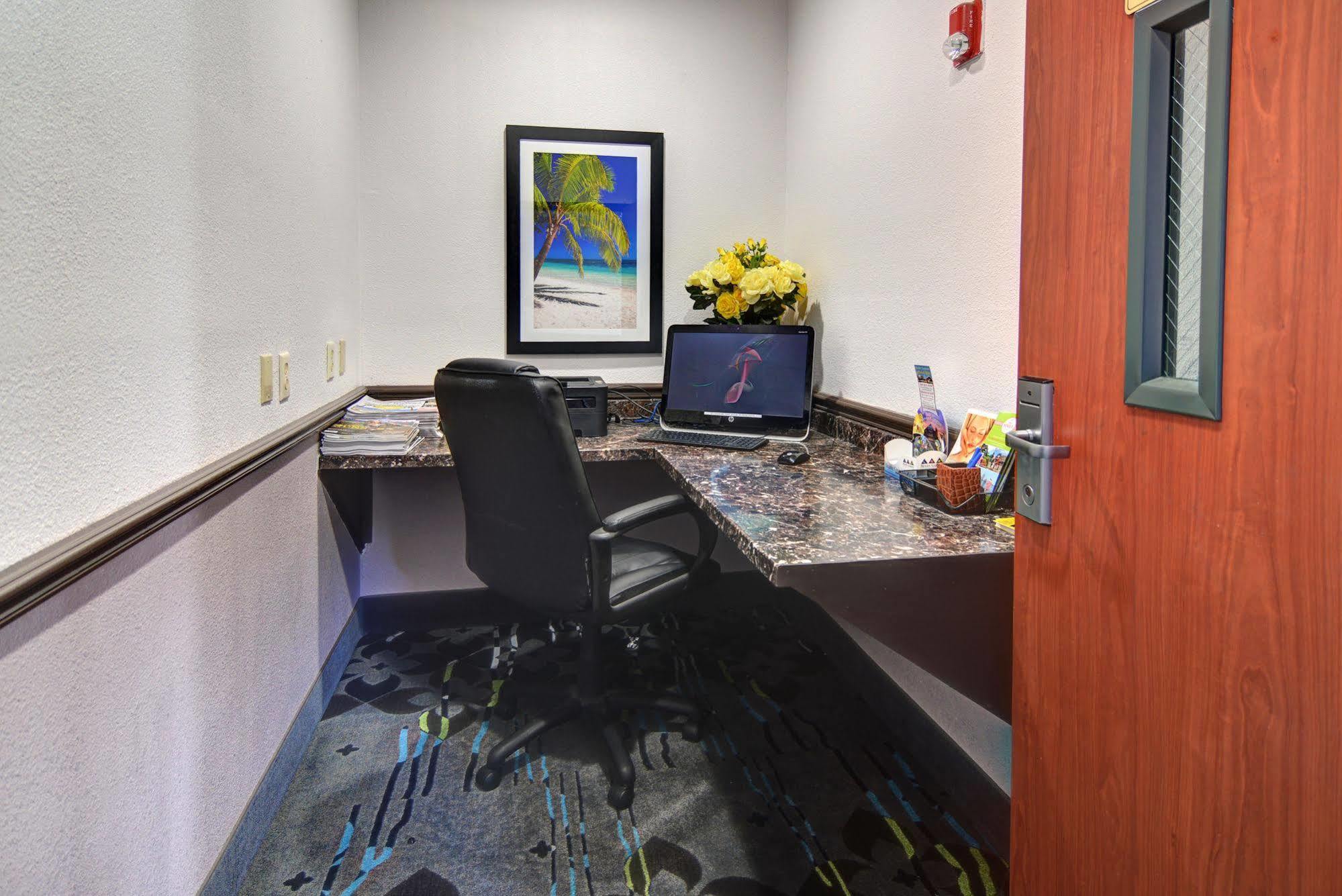 Spark By Hilton Galveston Buitenkant foto