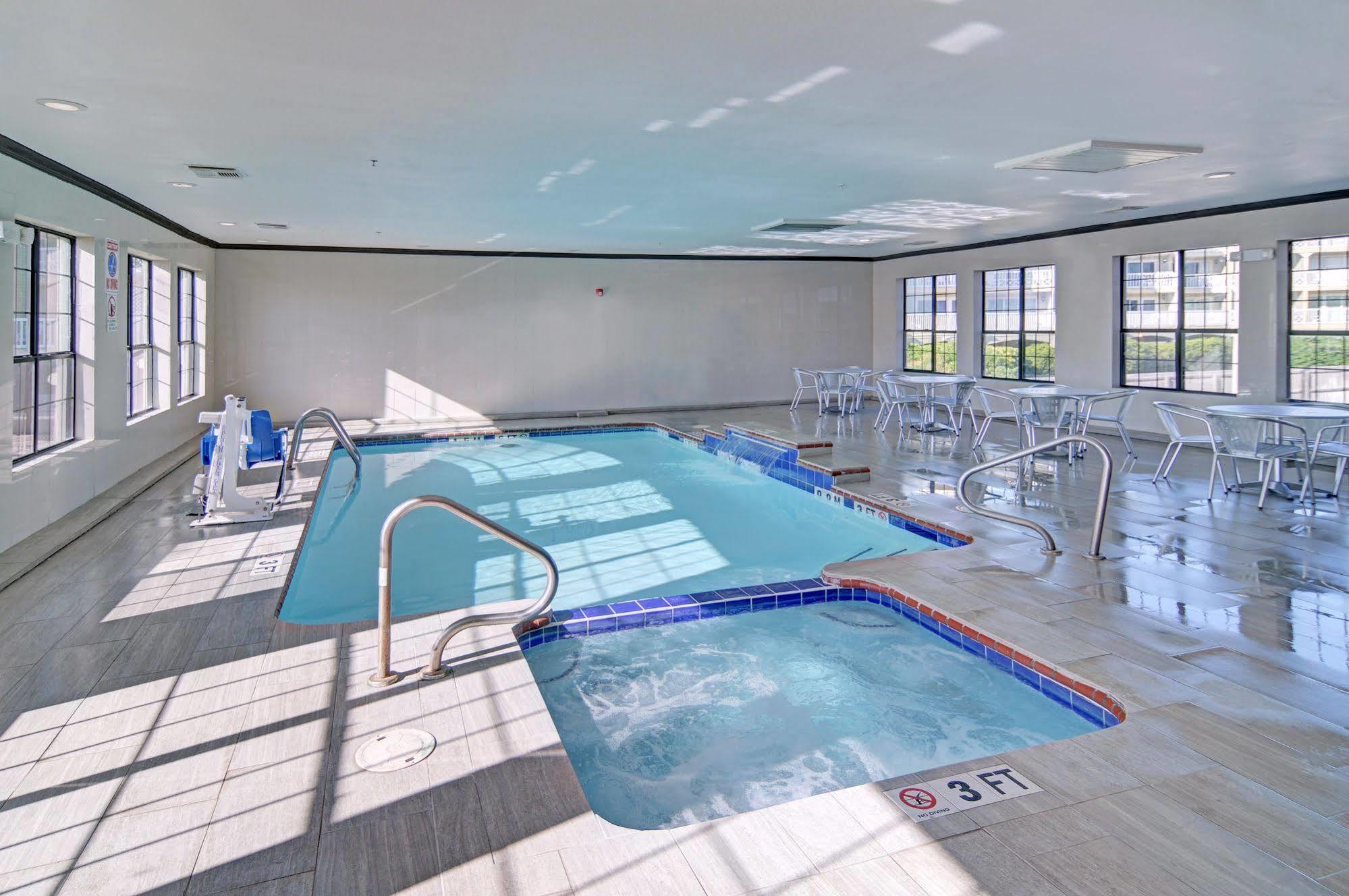 Spark By Hilton Galveston Buitenkant foto
